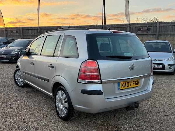Used Vauxhall Zafira 2007 for sale - 76215574: Photo 2