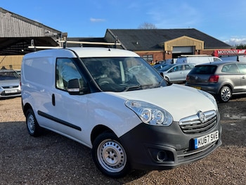 Used Vauxhall Combo 2017 for sale - 77565103: Photo