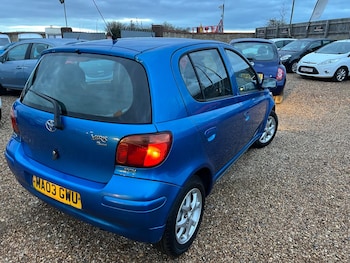 Used Toyota Yaris 2003 for sale - 76521797: Photo