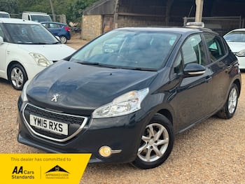 Used Peugeot 208 2015 for sale - 79574876: Photo