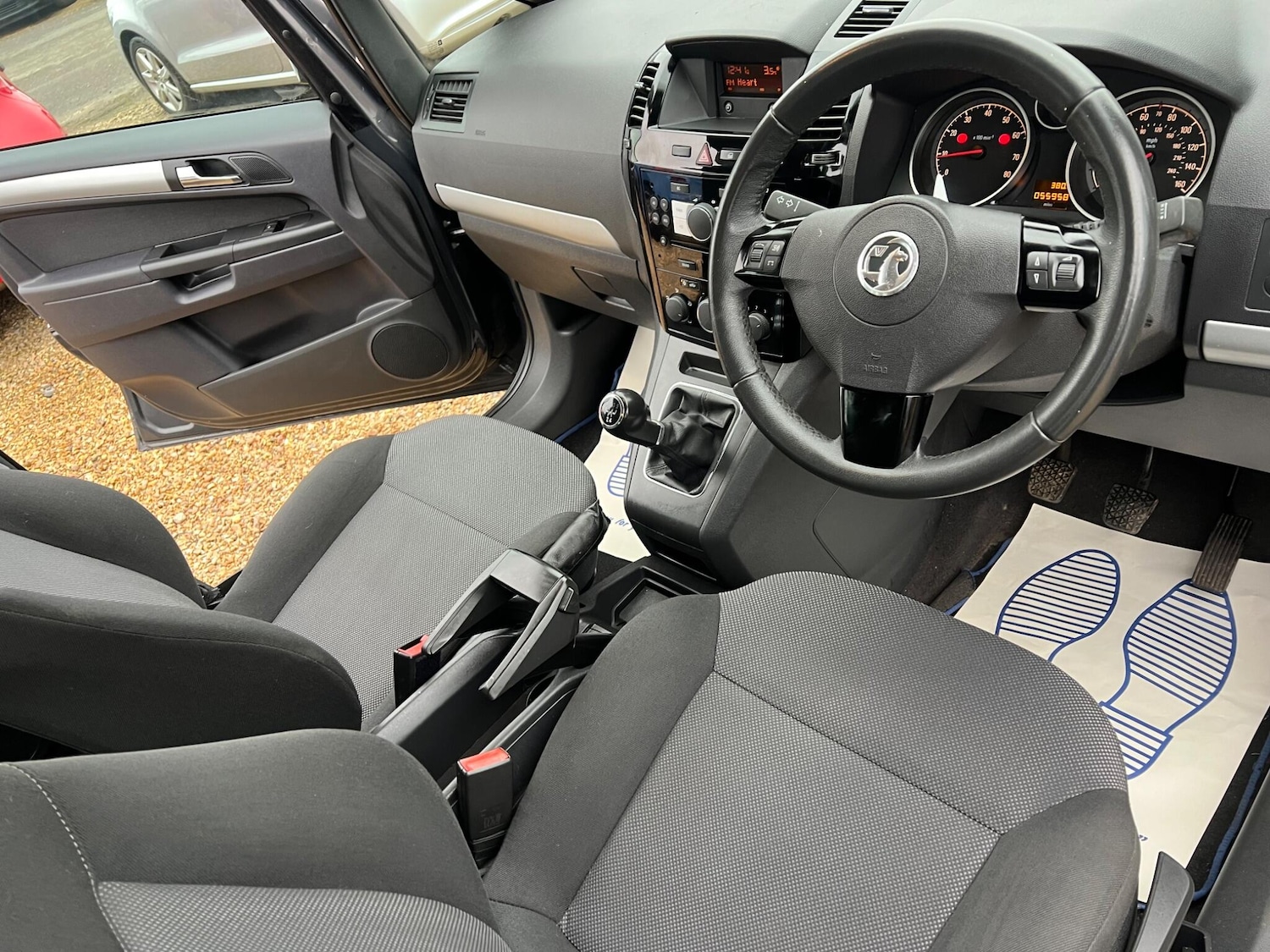 Used Vauxhall Zafira 2013 for sale - 77440149: Photo 22