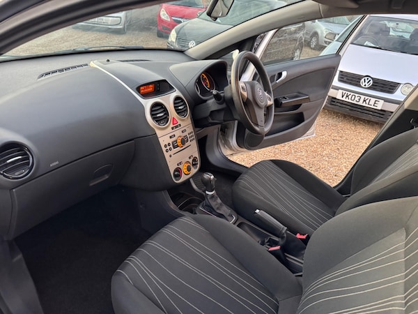 Used Vauxhall Corsa 2007 for sale - 76215142: Photo 22