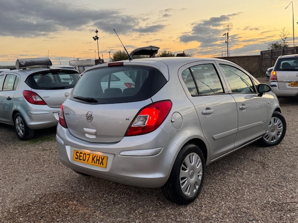 Used Vauxhall Corsa 2007 for sale - 76215142: Photo 8