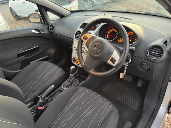 Used Vauxhall Corsa 2007 for sale - 76215142: Photo 9