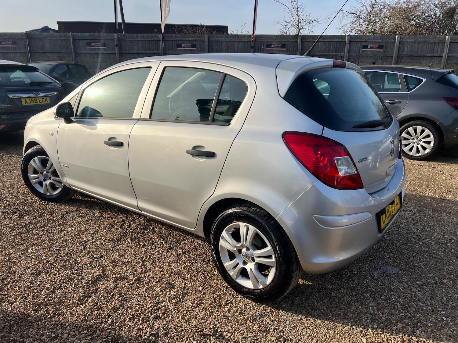 Used Vauxhall Corsa 2010 for sale - 77925967: Photo 16