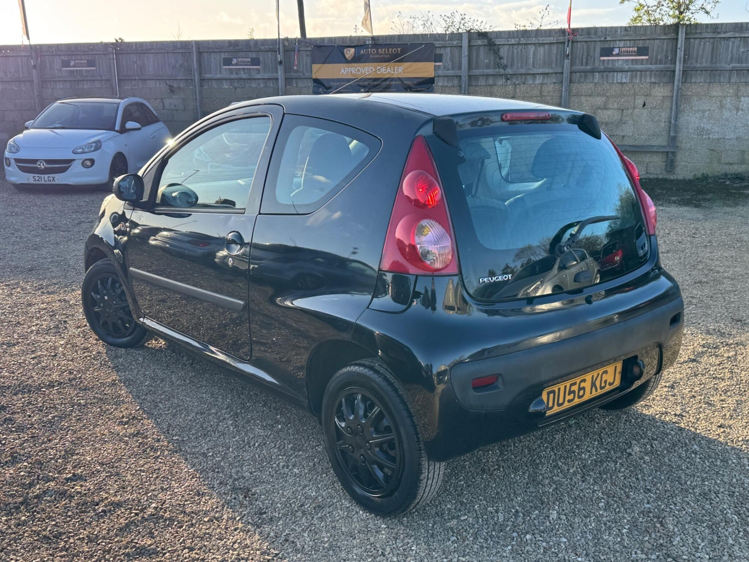 Used Peugeot 107 for sale - 78058614: Photo 8