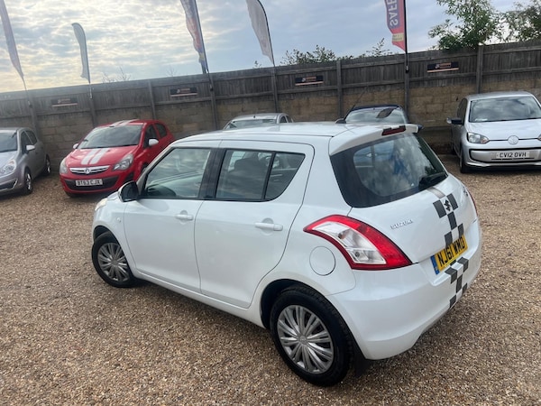 Used Suzuki Swift 2011 for sale - 75237668: Photo 15