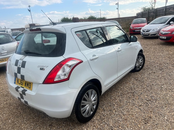 Used Suzuki Swift 2011 for sale - 75237668: Photo 9