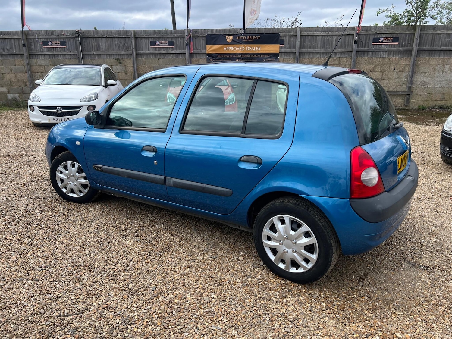Used Renault Clio for sale - 78135937: Photo 10