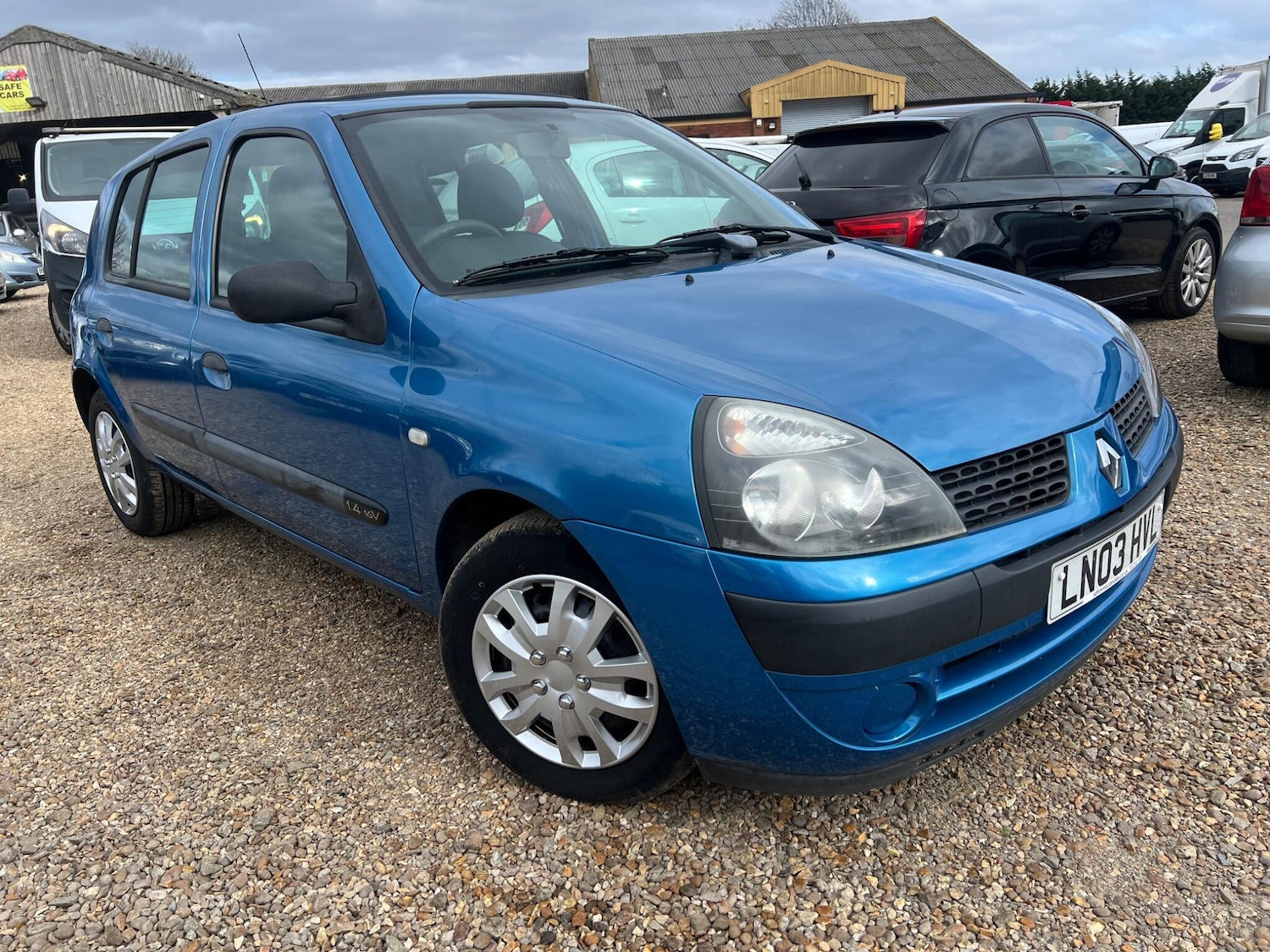 Used Renault Clio for sale - 78135937: Photo 13