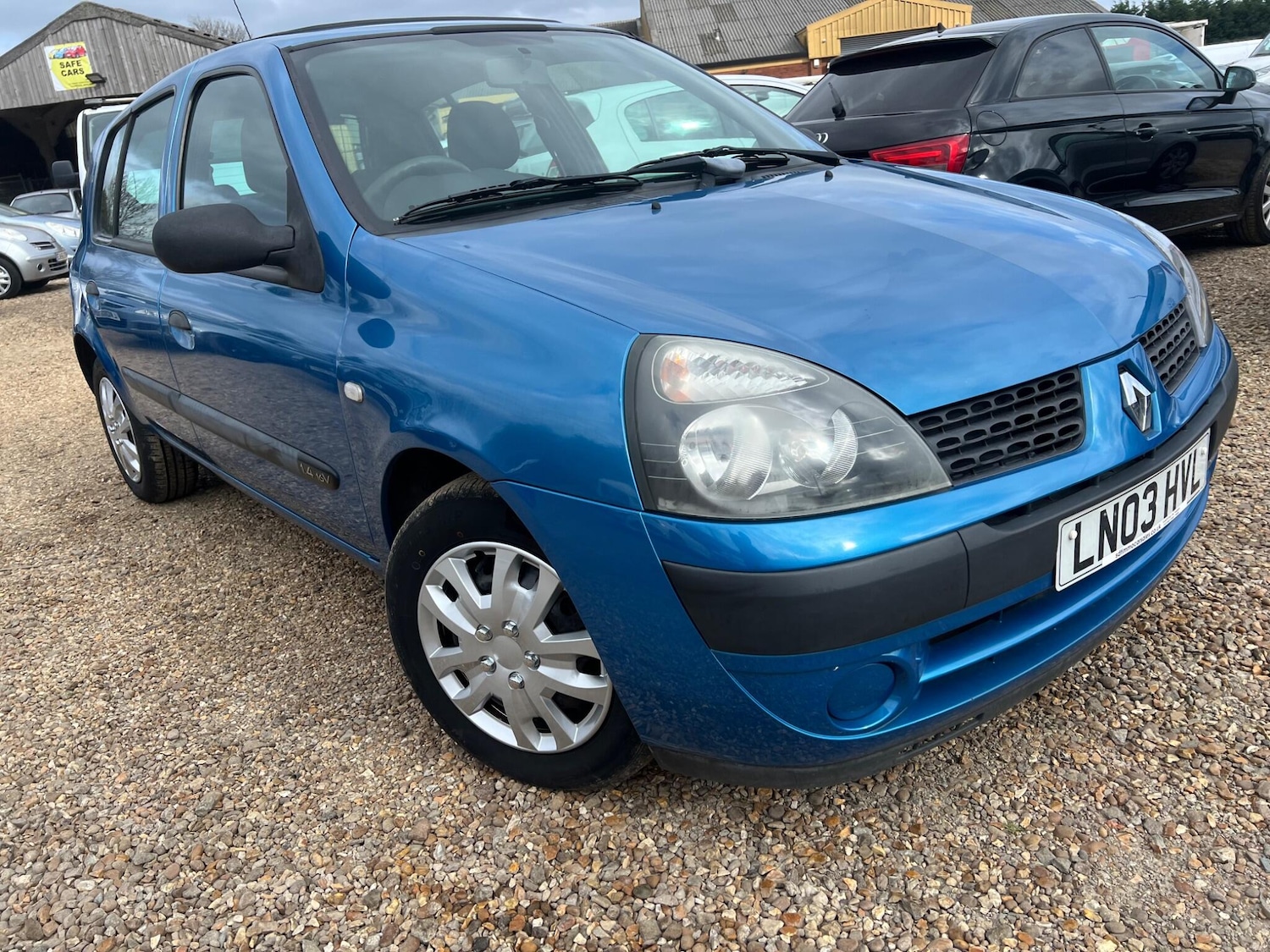 Used Renault Clio for sale - 78135937: Photo 17