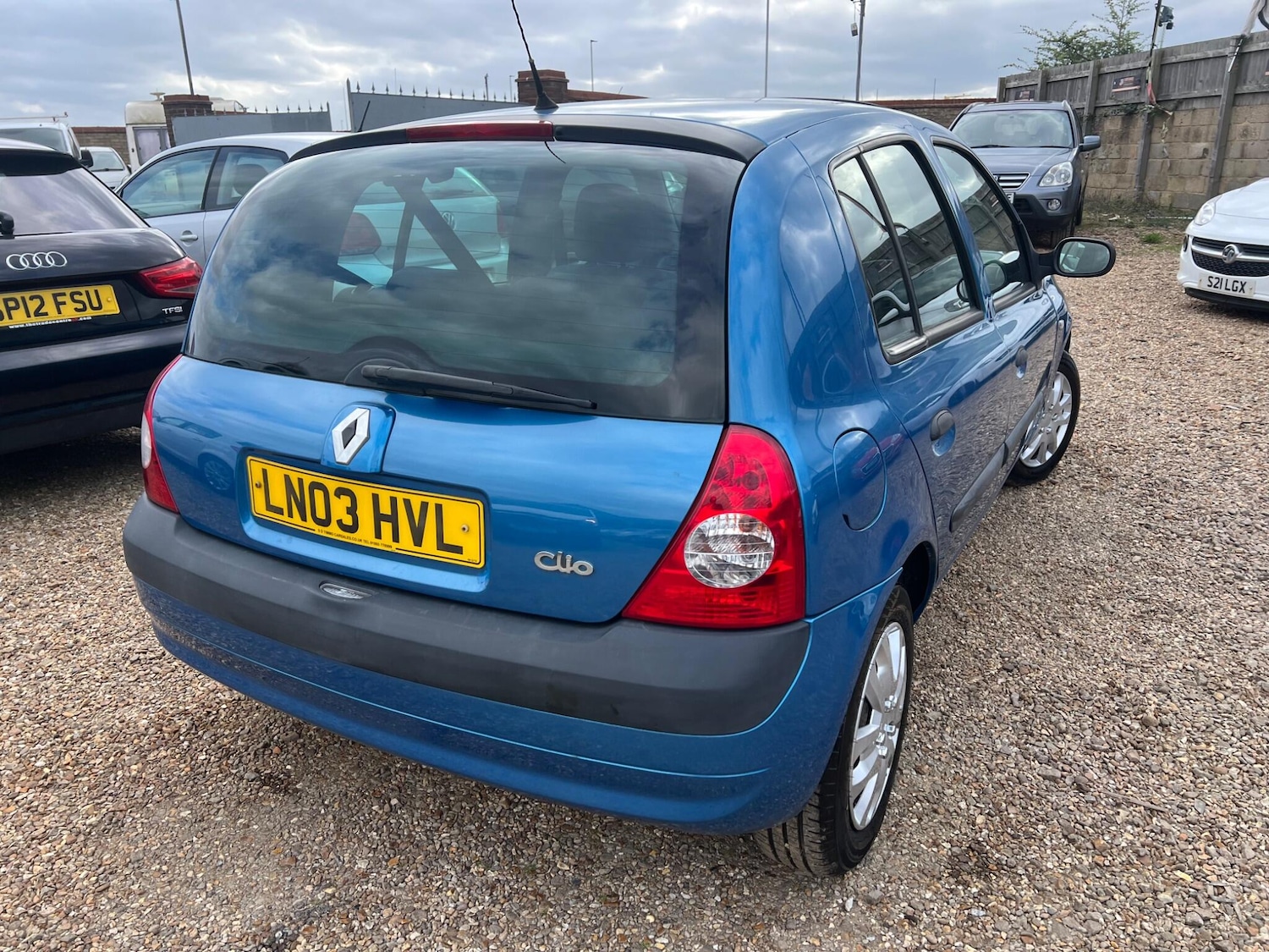 Used Renault Clio for sale - 78135937: Photo 3