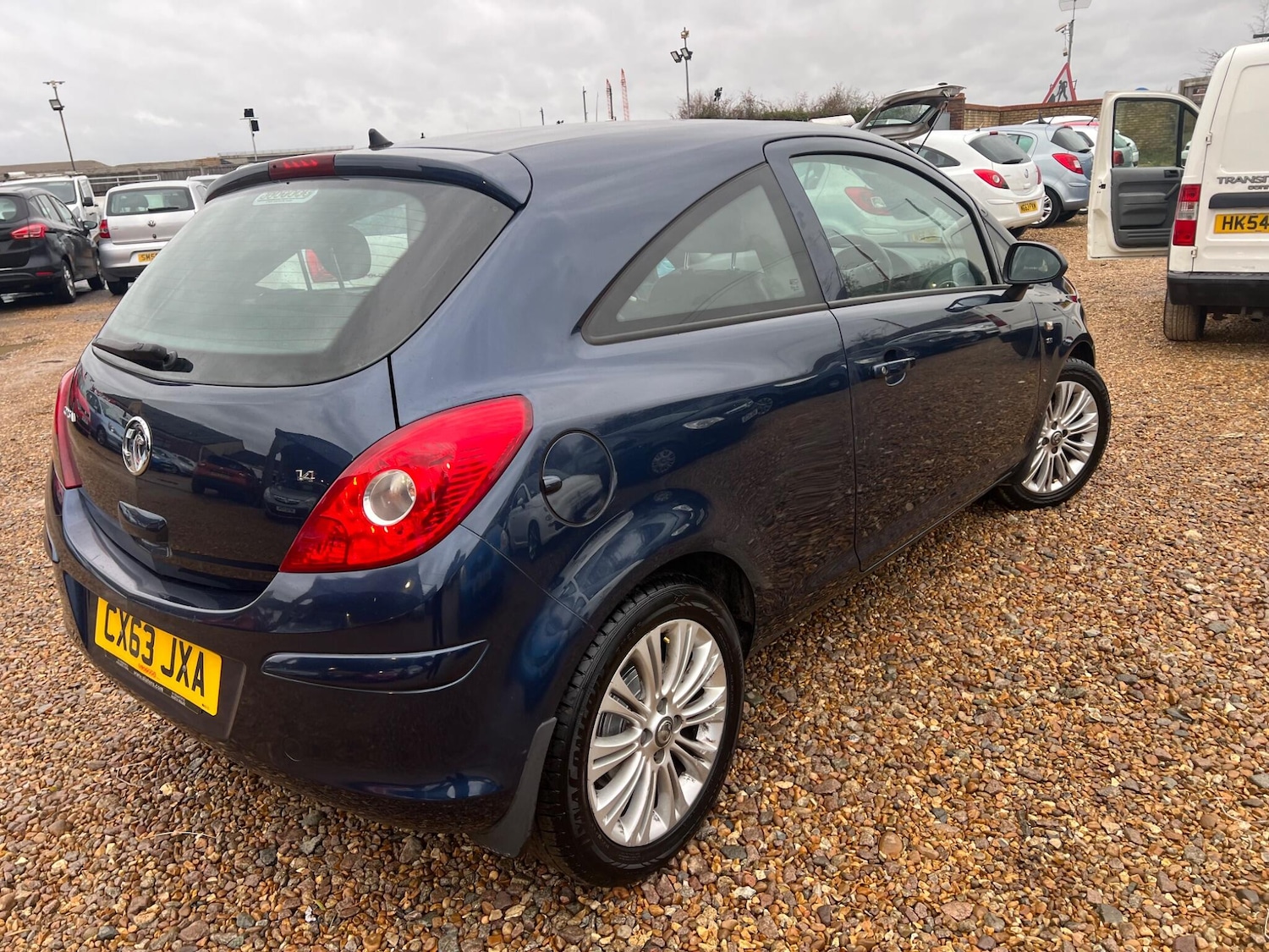 Used Vauxhall Corsa for sale - 76743501: Photo 2