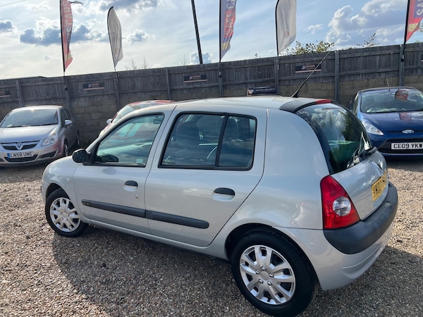 Used Renault Clio 2003 for sale - 75291046: Photo 8