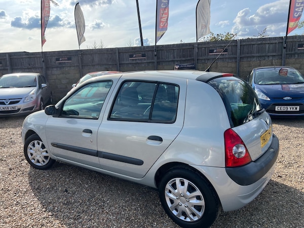Used Renault Clio 2003 for sale - 75291046: Photo 9