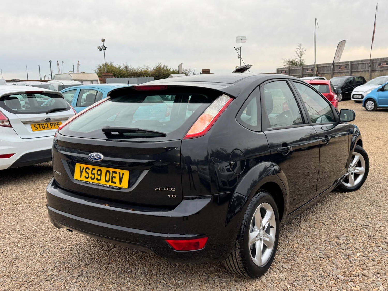 Used Ford Focus 2010 for sale - 76388398: Photo 15