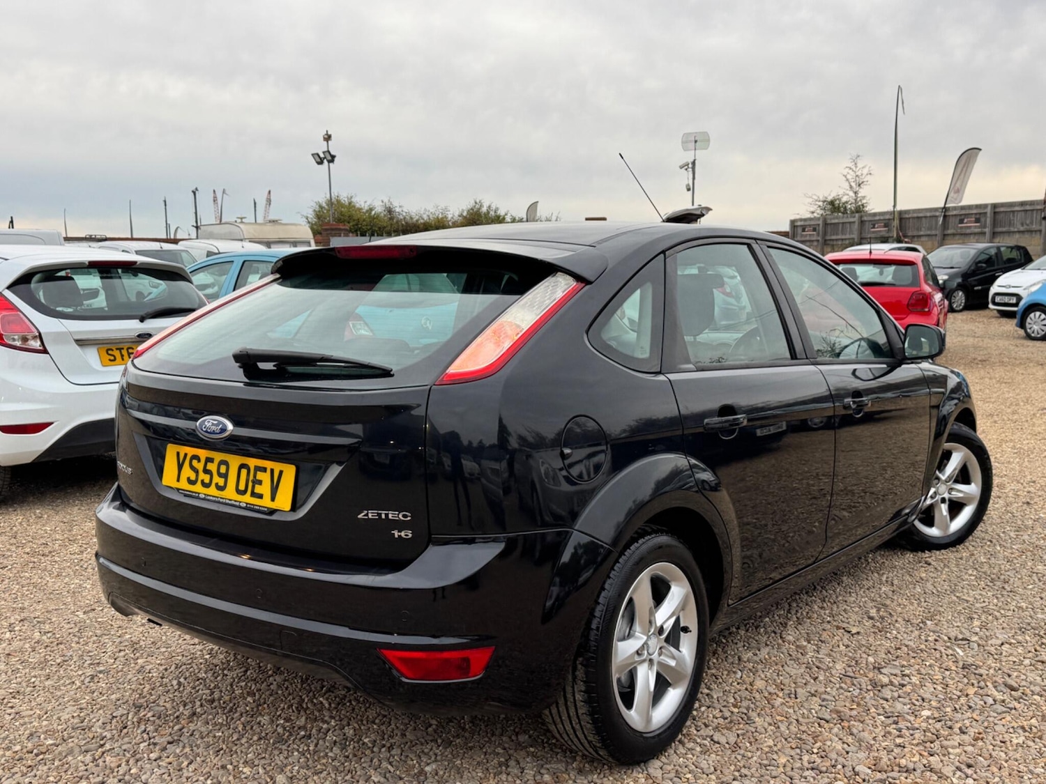 Used Ford Focus 2010 for sale - 76388398: Photo 18