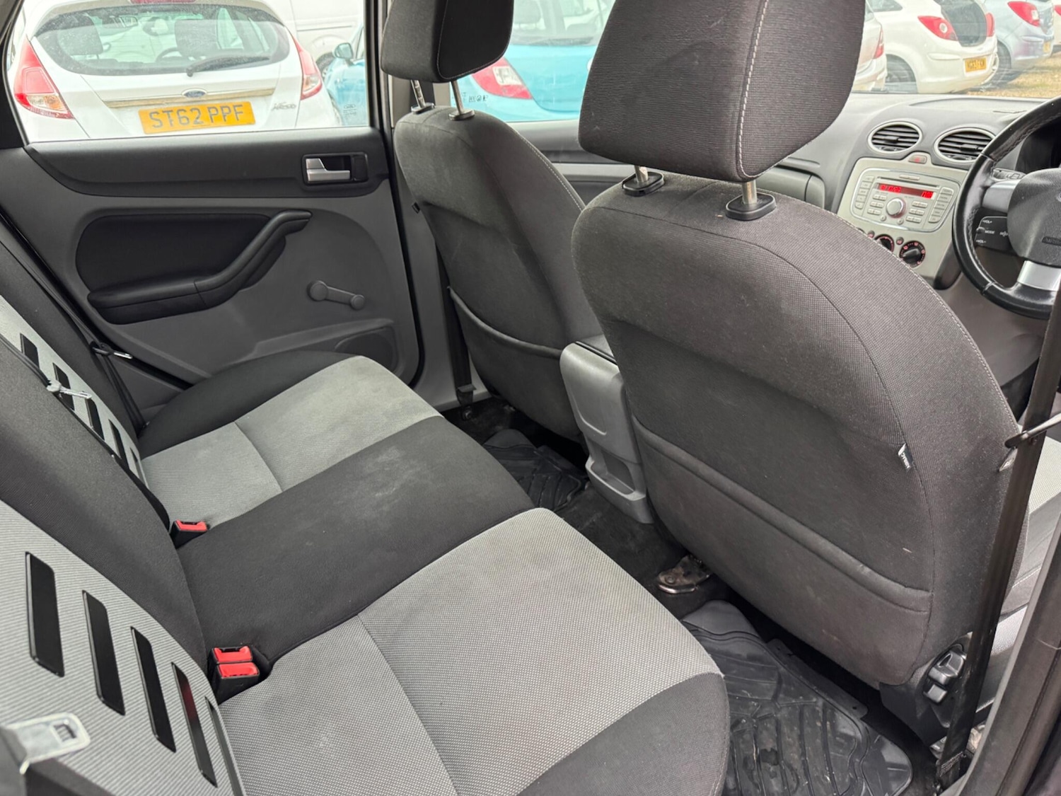 Used Ford Focus 2010 for sale - 76388398: Photo 21