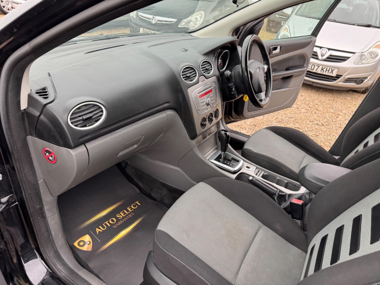 Used Ford Focus 2010 for sale - 76388398: Photo 22