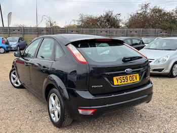 Used Ford Focus 2010 for sale - 76388398: Photo