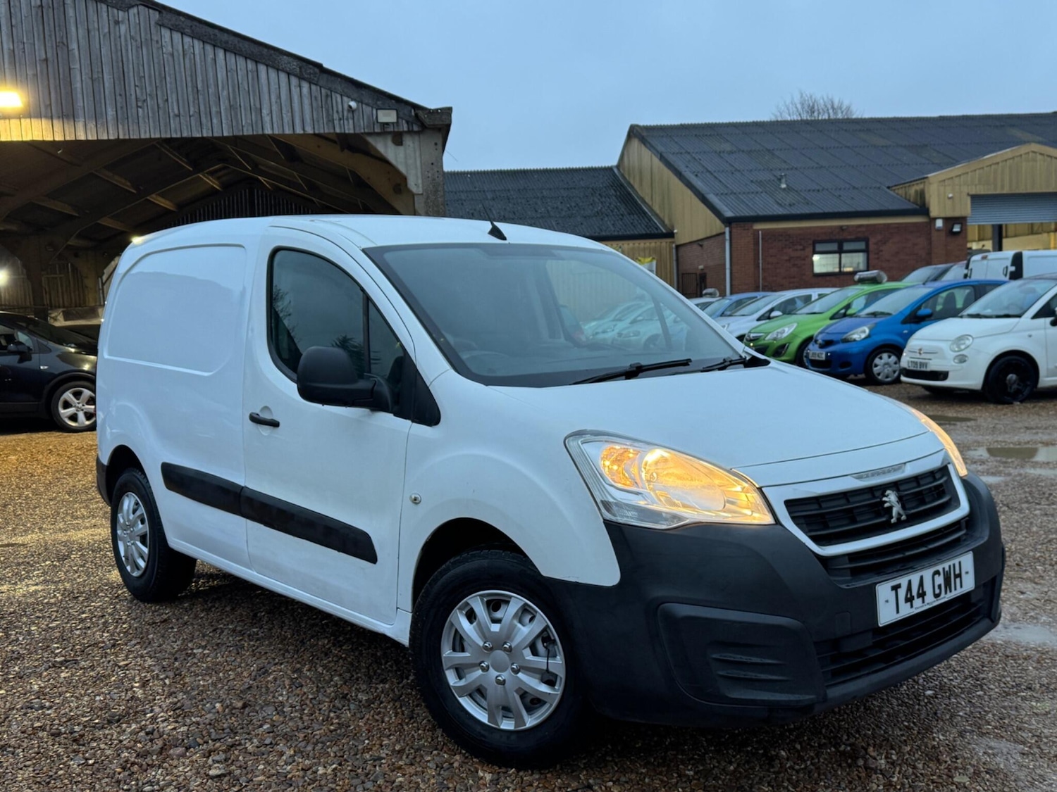 Used Peugeot Partner 2016 for sale - 77484161: Photo 9