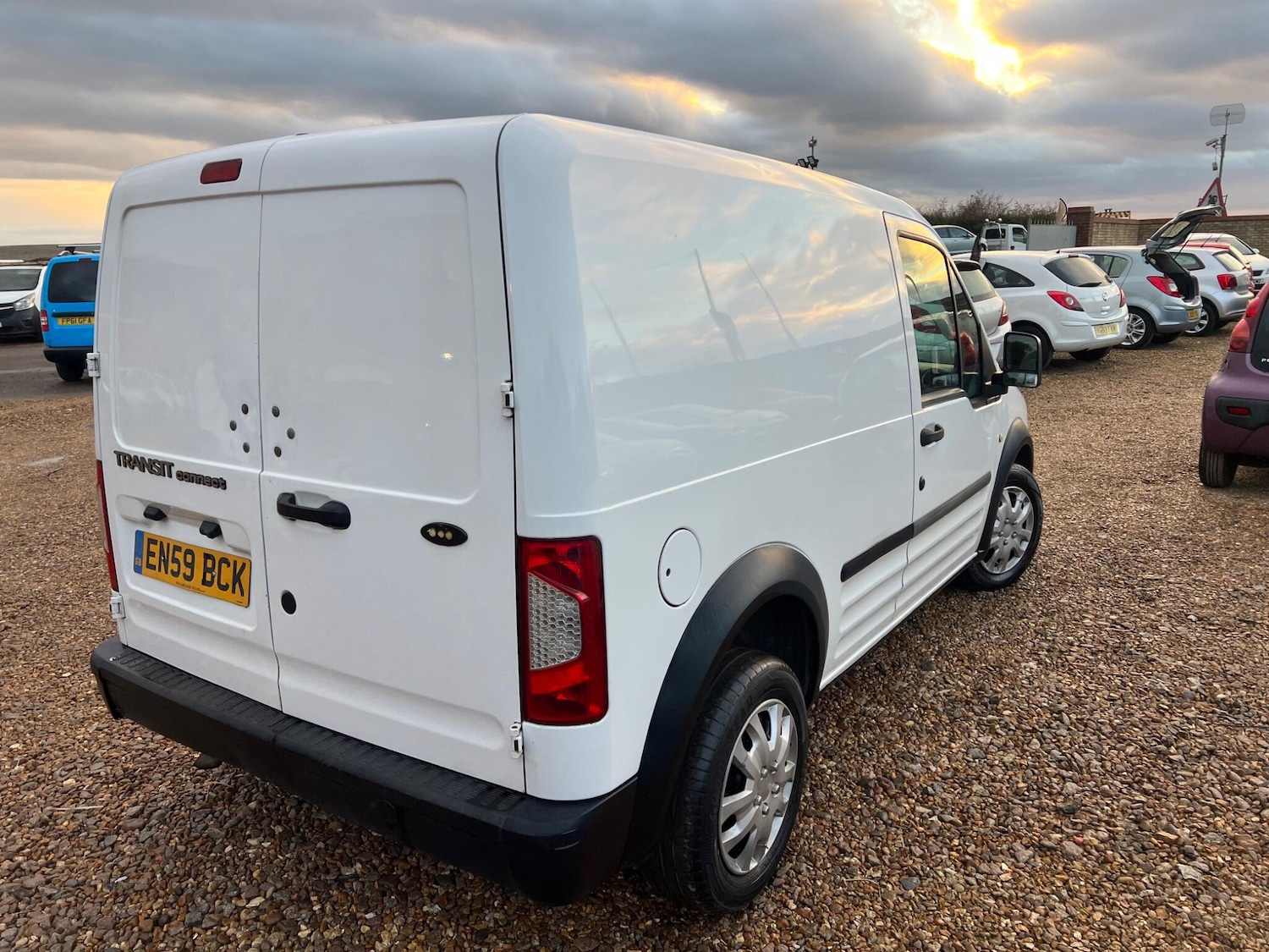 Used Ford Transit Connect 2010 for sale - 76620527: Photo 2