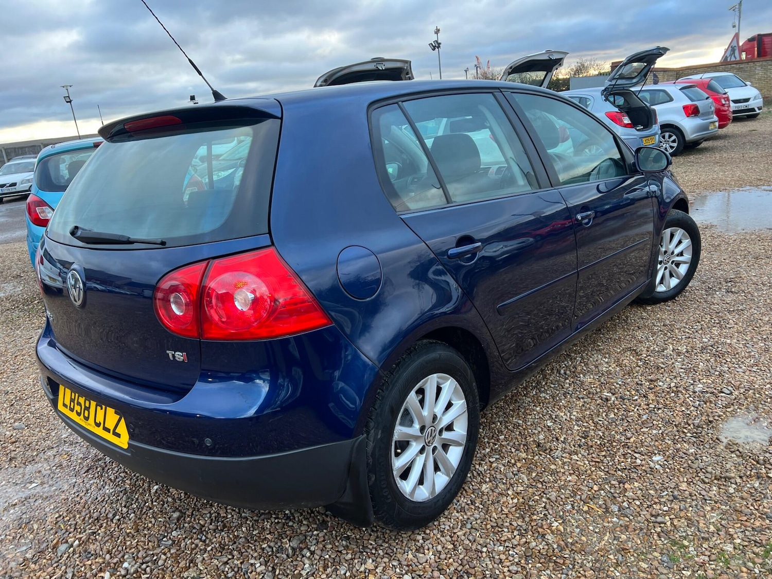 Used Volkswagen Golf 2008 for sale - 76645268: Photo 9
