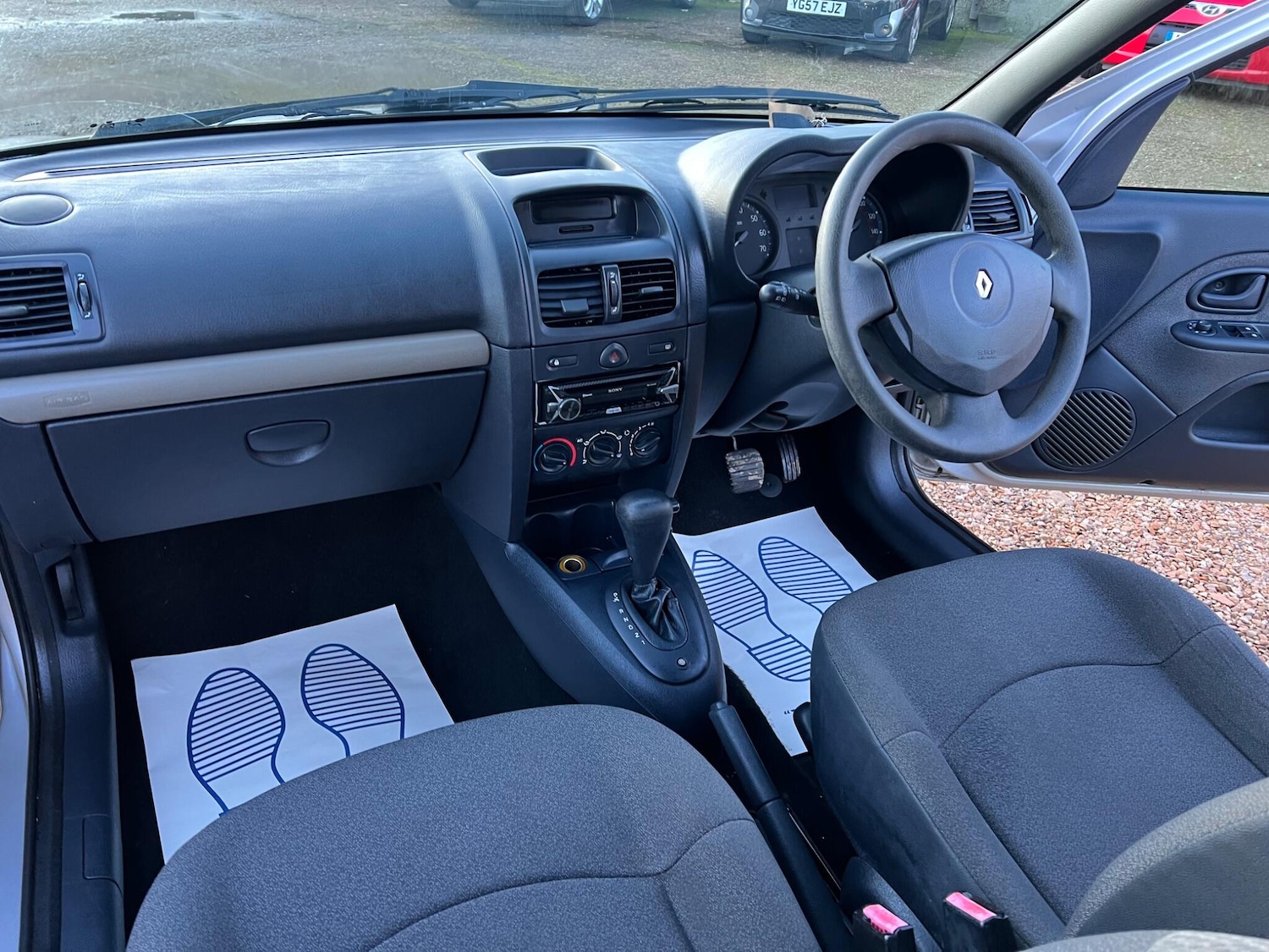 Used Renault Clio 2005 for sale - 77358427: Photo 17