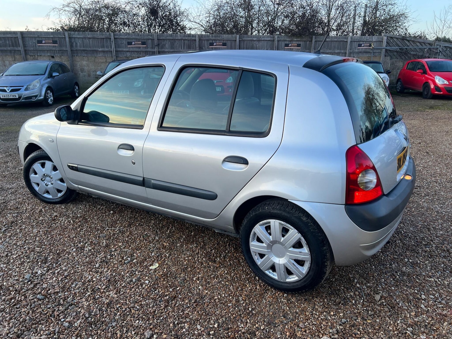 Used Renault Clio 2005 for sale - 77358427: Photo 3