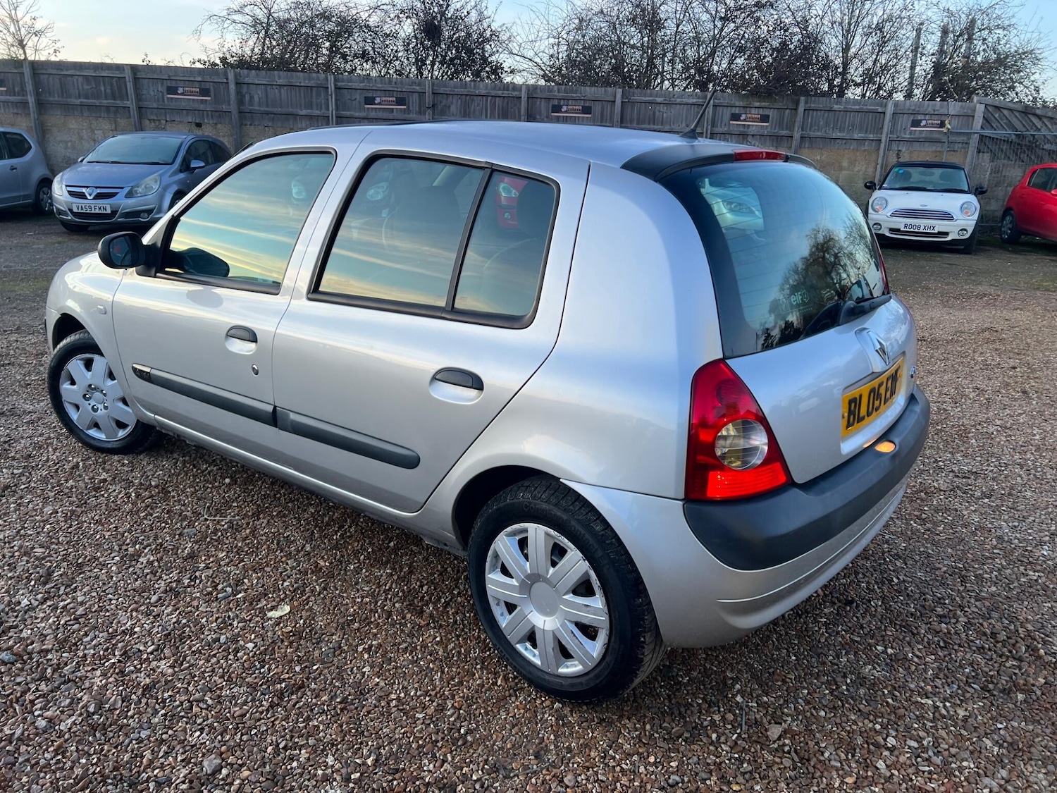 Used Renault Clio 2005 for sale - 77358427: Photo 8