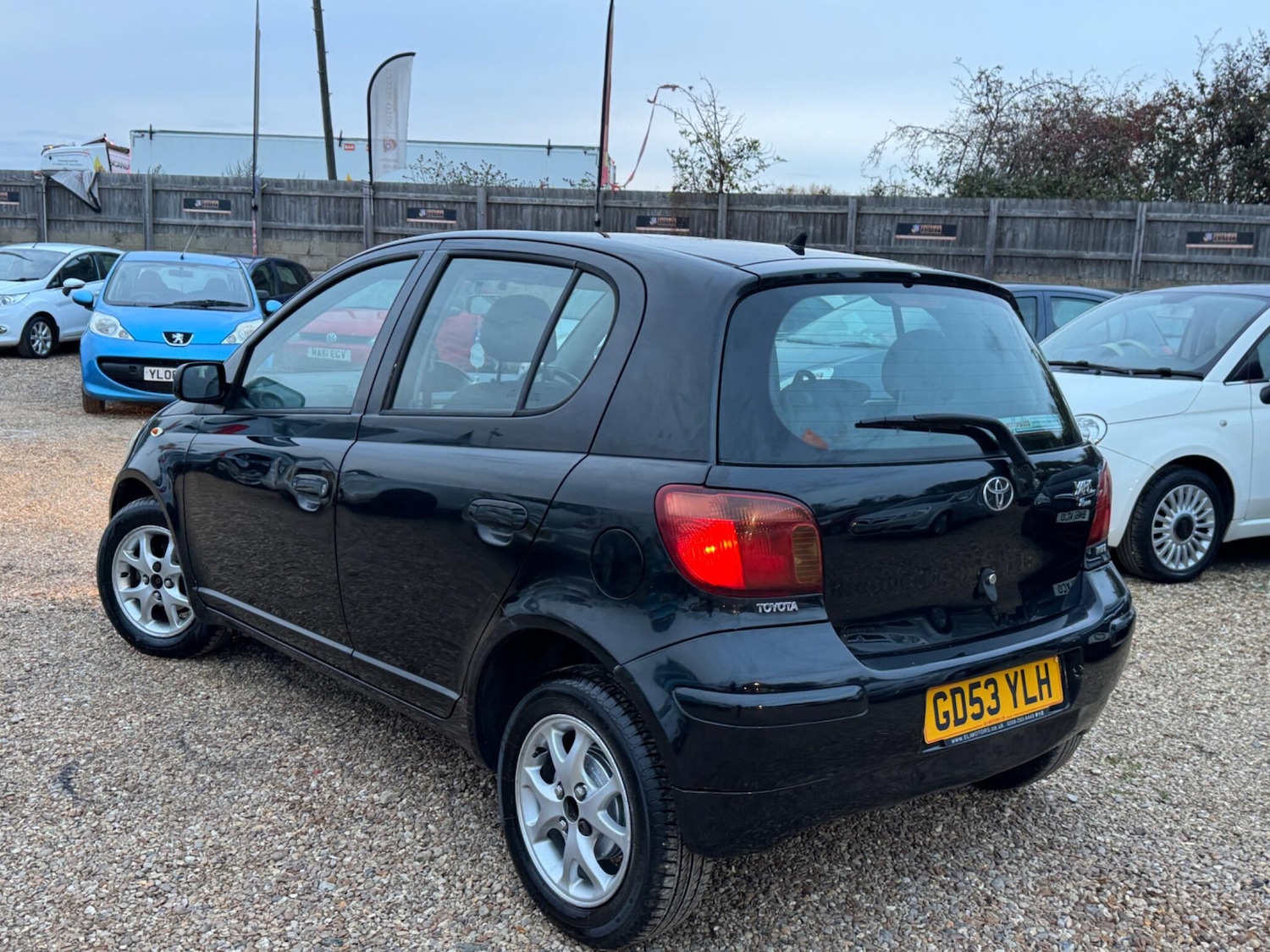 Used Toyota Yaris 2004 for sale - 76389076: Photo 13