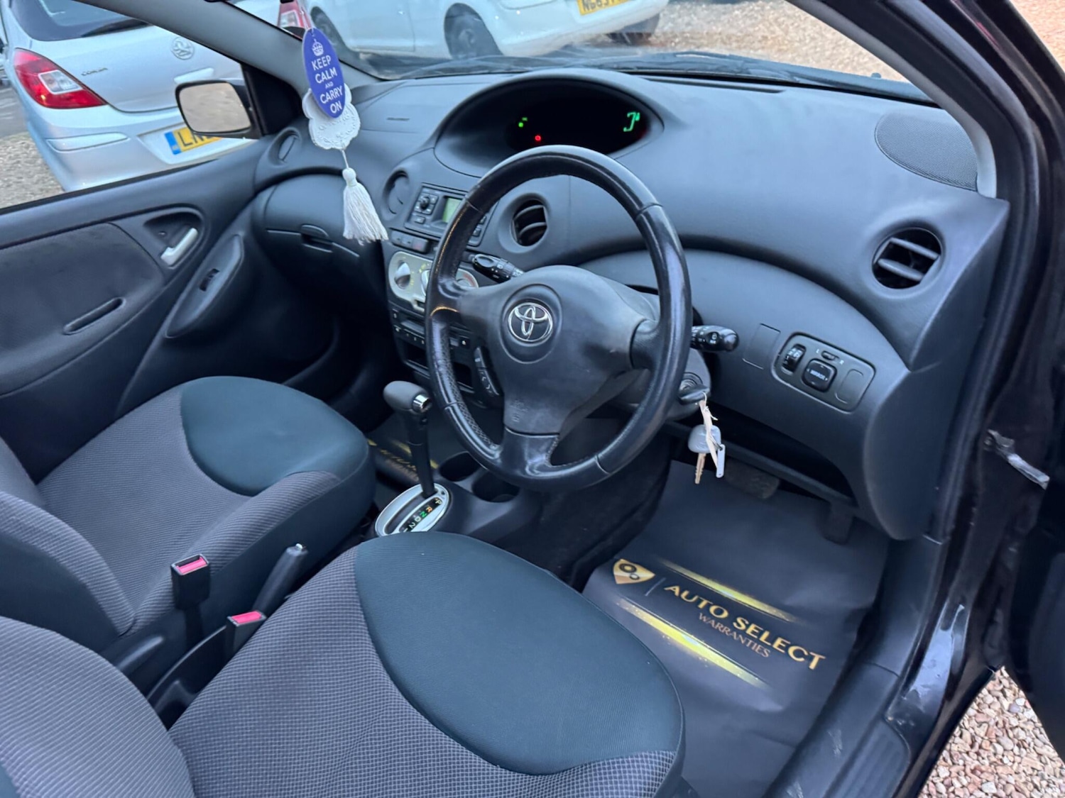 Used Toyota Yaris 2004 for sale - 76389076: Photo 18