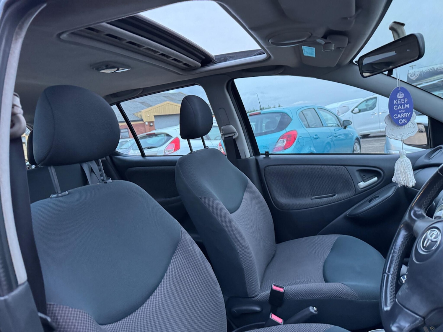 Used Toyota Yaris 2004 for sale - 76389076: Photo 20