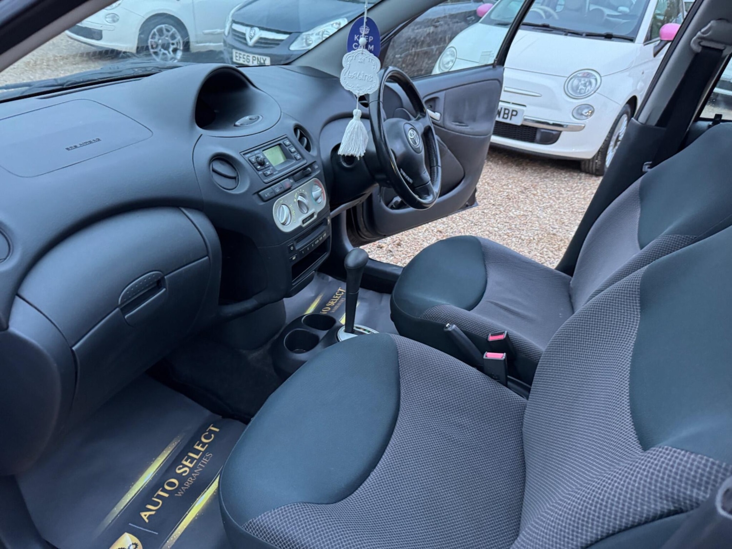 Used Toyota Yaris 2004 for sale - 76389076: Photo 21