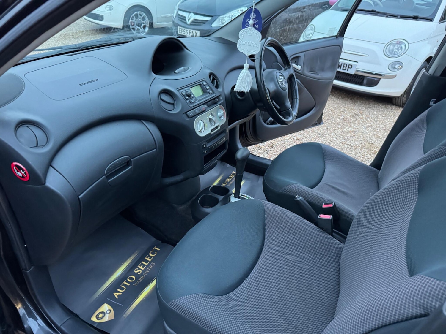 Used Toyota Yaris 2004 for sale - 76389076: Photo 22