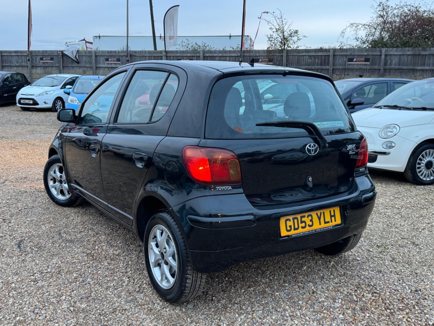 Used Toyota Yaris 2004 for sale - 76389076: Photo 3