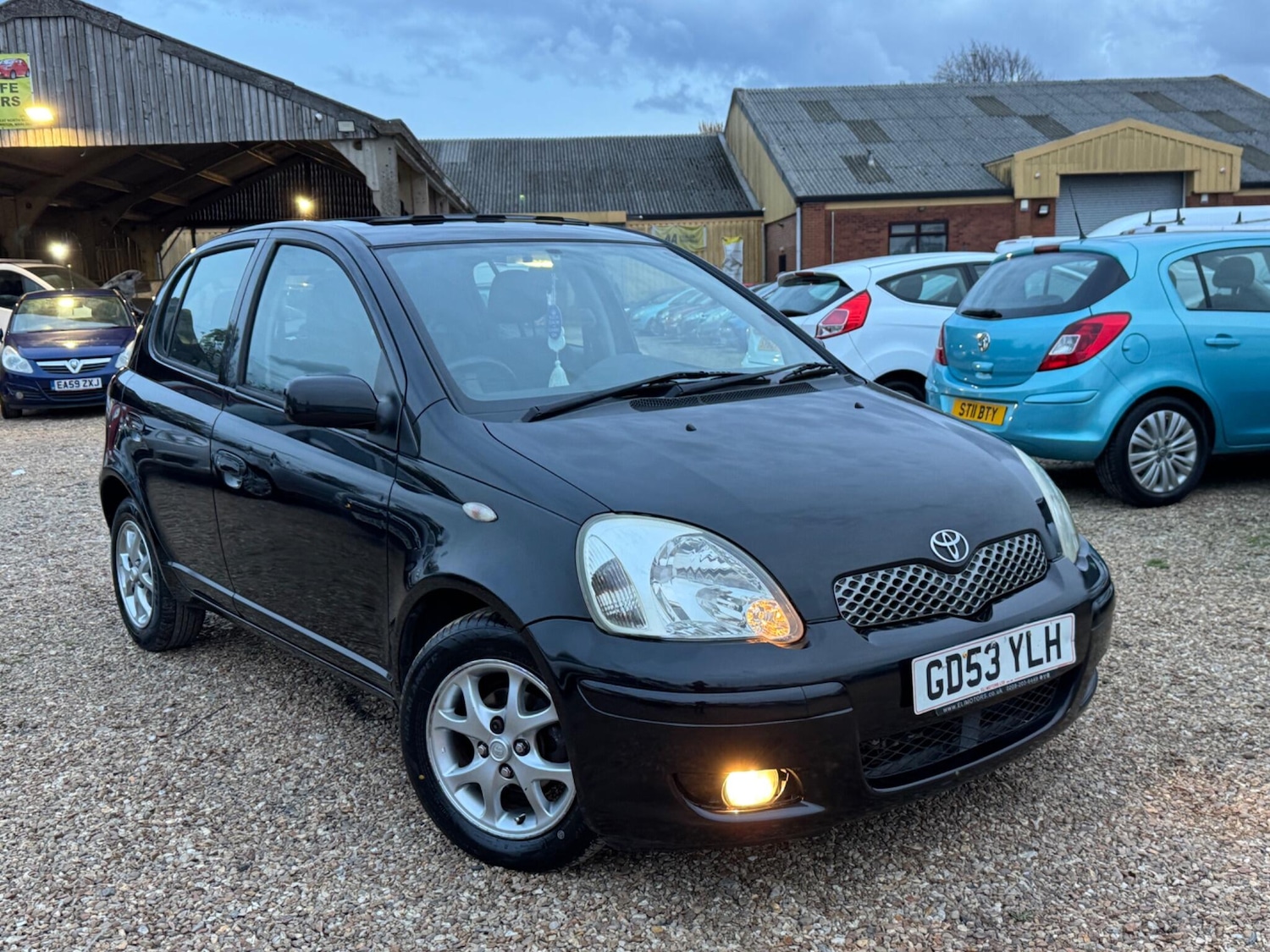 Used Toyota Yaris 2004 for sale - 76389076: Photo 4