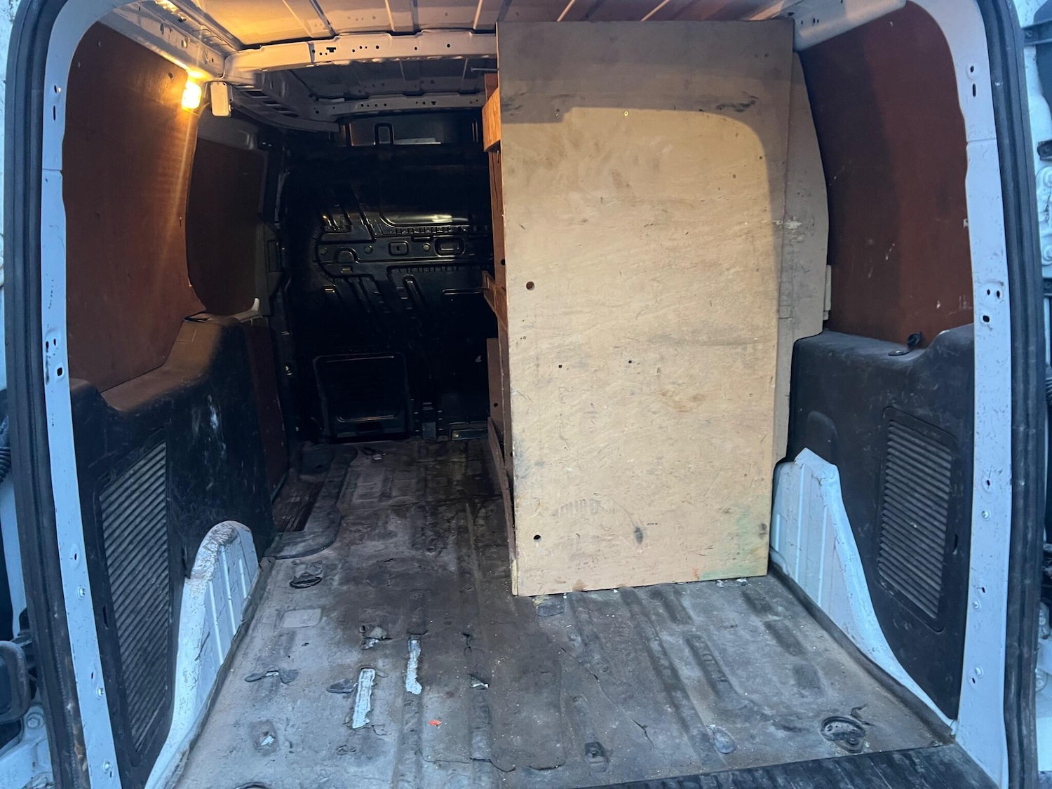 Used Ford Transit Connect 2014 for sale - 76942431: Photo 6