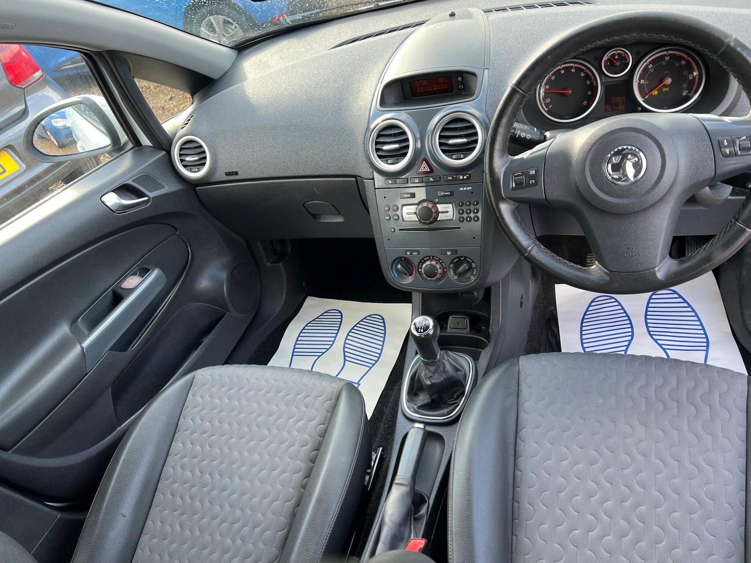 Used Vauxhall Corsa 2012 for sale - 77925859: Photo 3