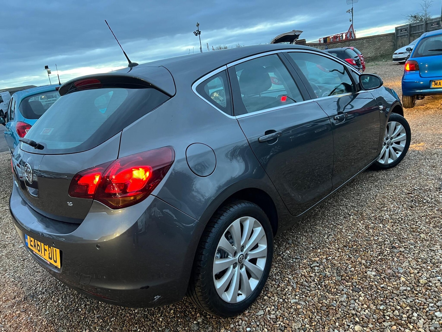 Used Vauxhall Astra 2011 for sale - 76522318: Photo 3