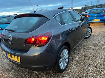 Used Vauxhall Astra 2011 for sale - 76522318: Photo