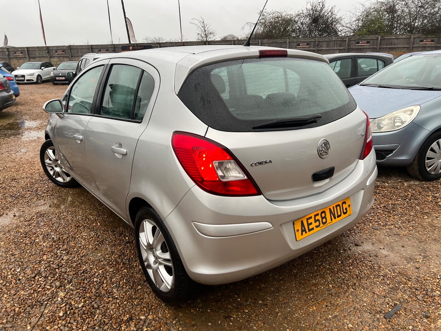 Used Vauxhall Corsa 2008 for sale - 77926183: Photo 10