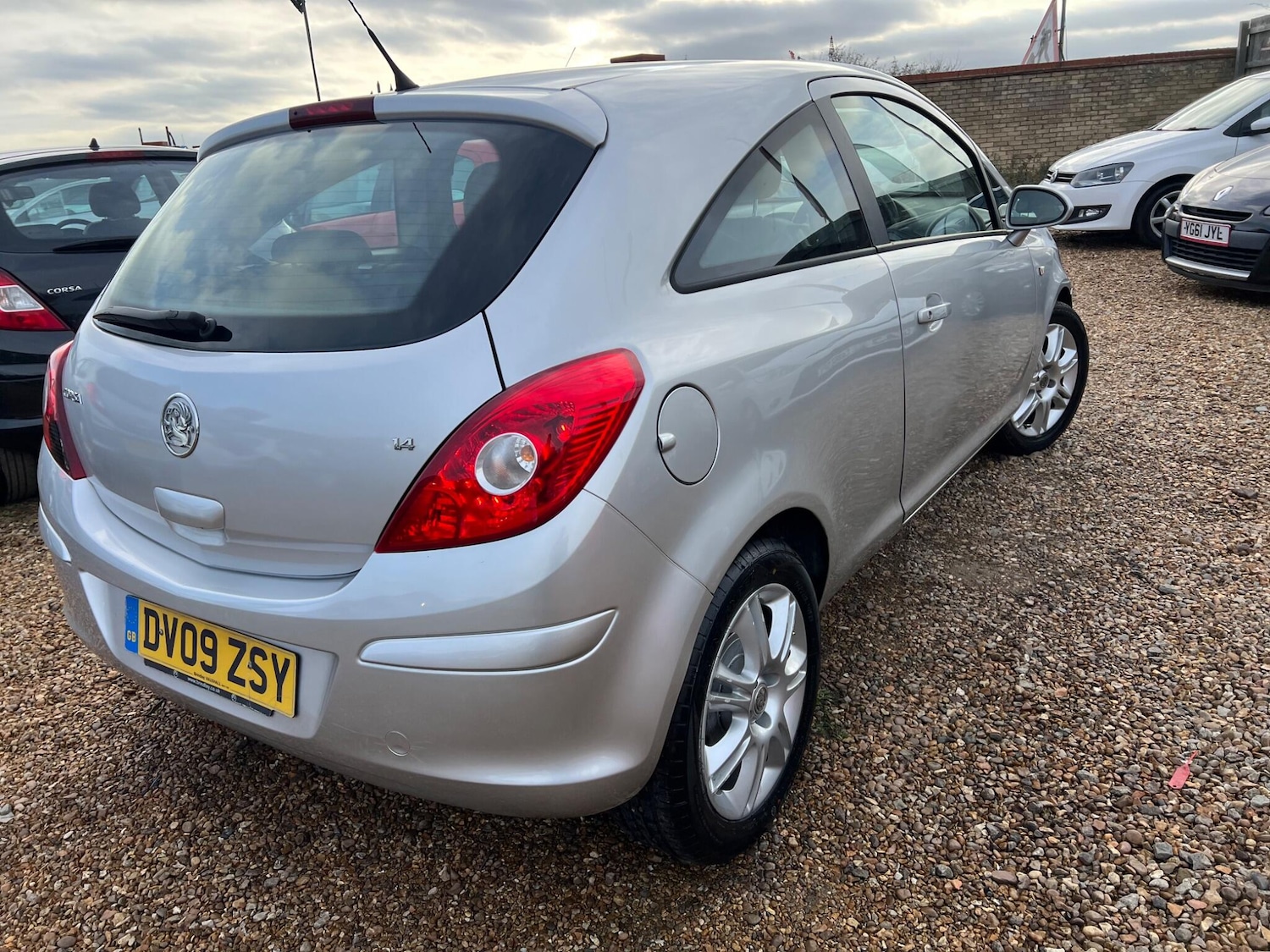 Used Vauxhall Corsa 2009 for sale - 76562207: Photo 6