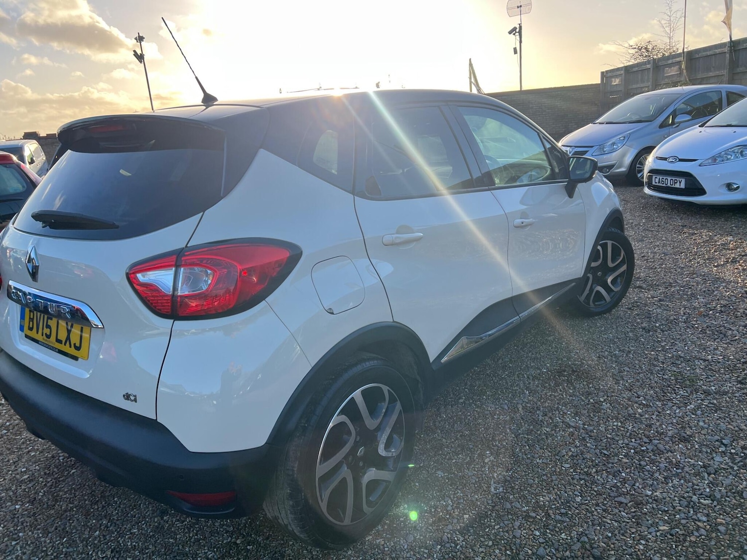 Used Renault Captur 2015 for sale - 76899620: Photo 12