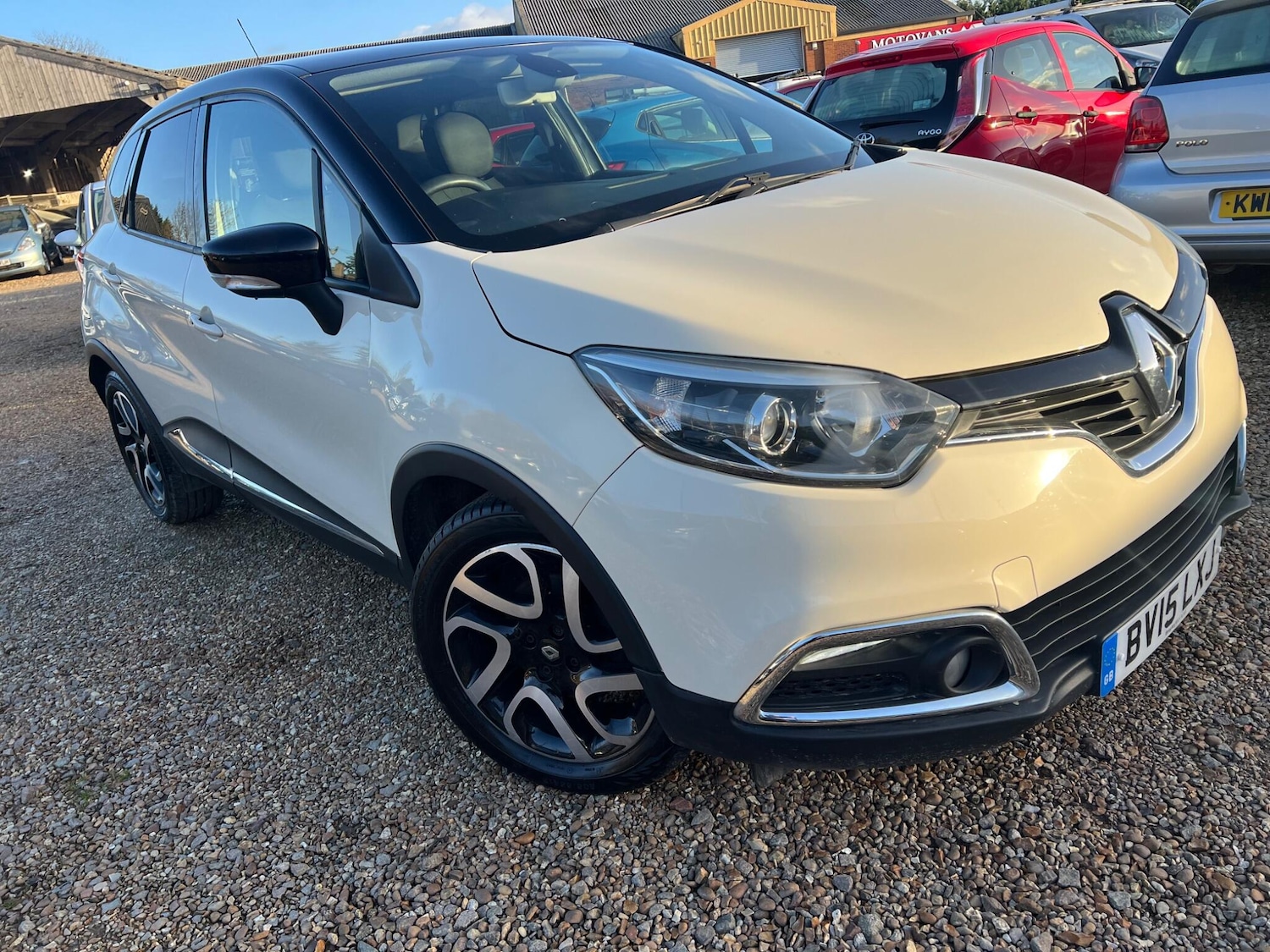 Used Renault Captur 2015 for sale - 76899620: Photo 19