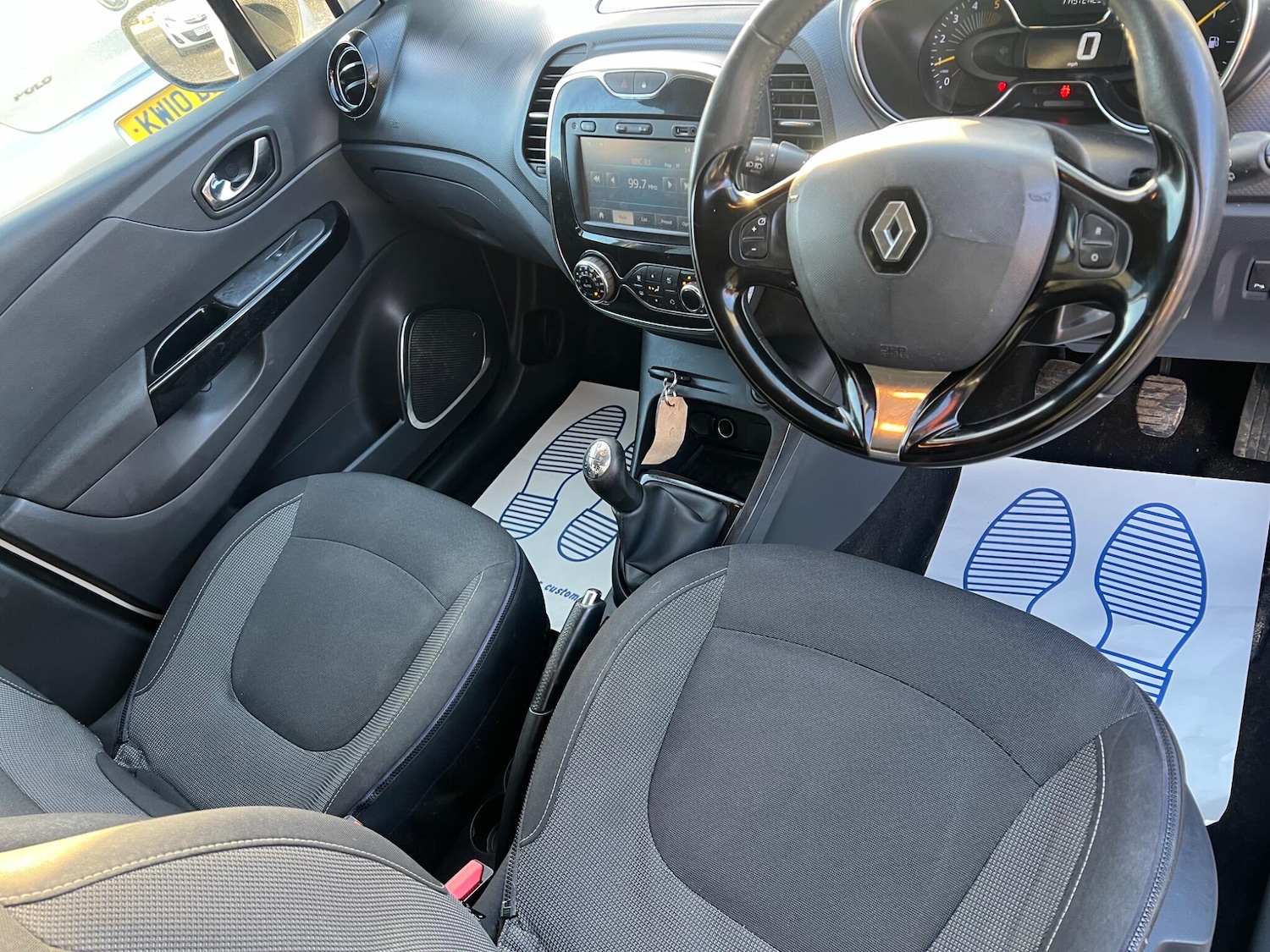 Used Renault Captur 2015 for sale - 76899620: Photo 24