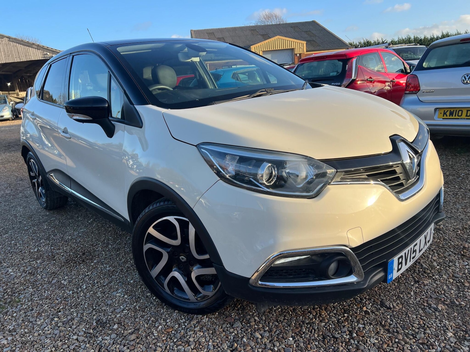 Used Renault Captur 2015 for sale - 76899620: Photo 3