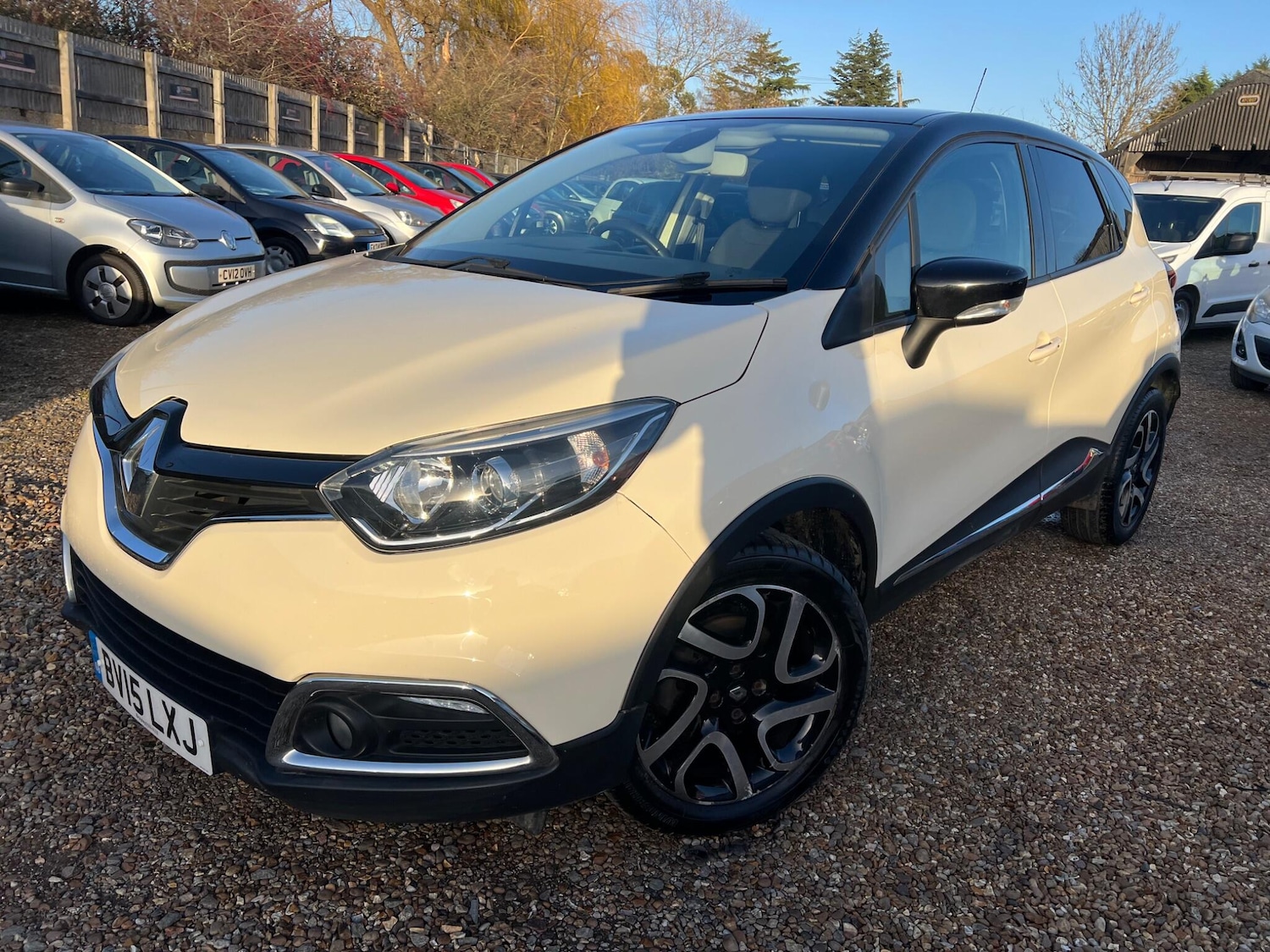 Used Renault Captur 2015 for sale - 76899620: Photo 7