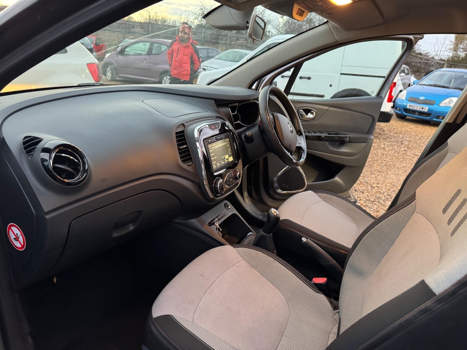 Used Renault Captur 2014 for sale - 76634161: Photo 19