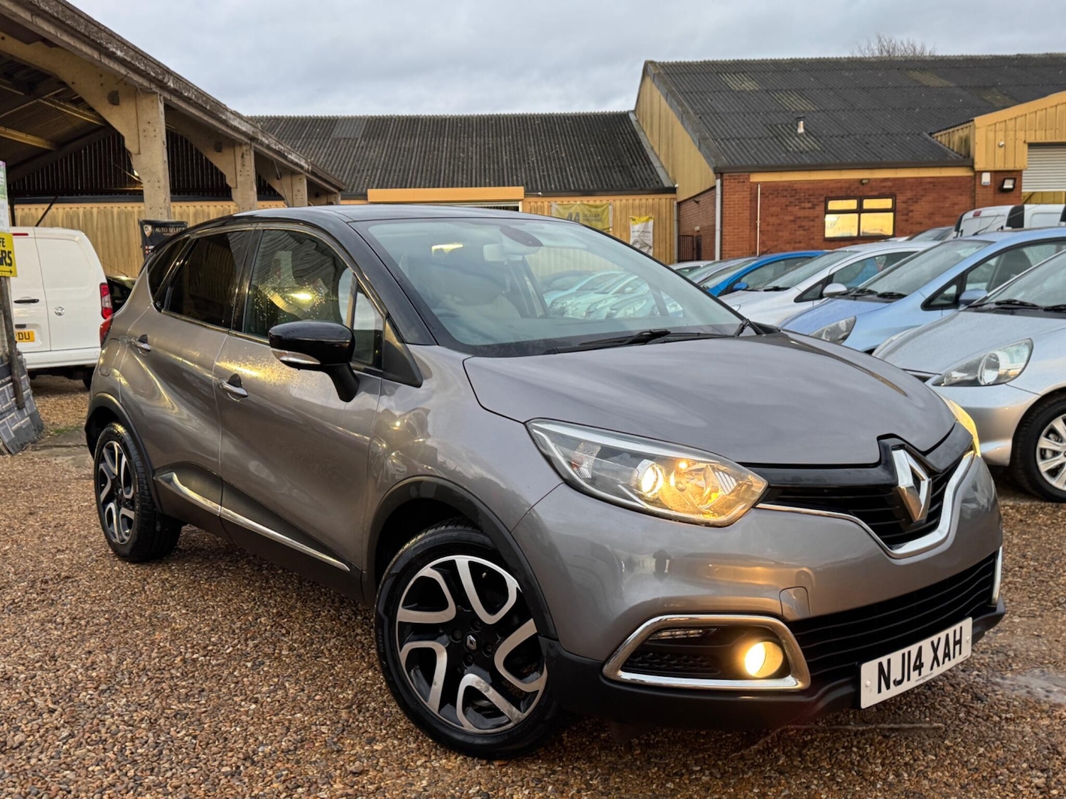 Used Renault Captur 2014 for sale - 76634161: Photo 3